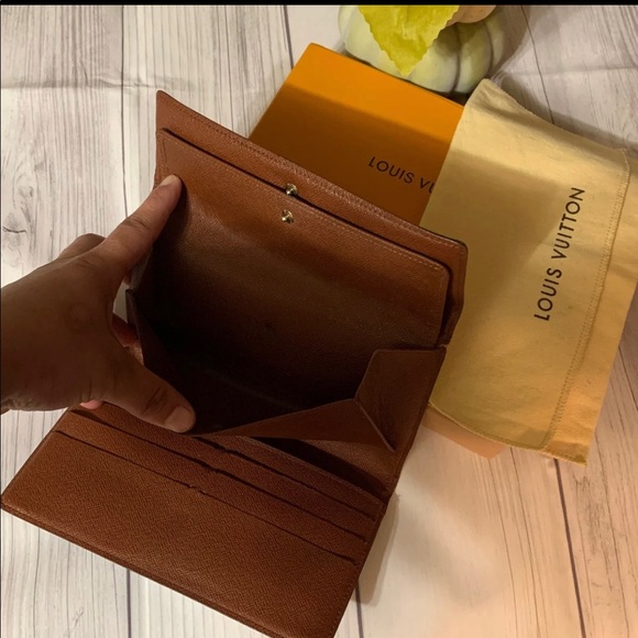 🤎💯 %AUTHENTIC LUZ VUITTON MONOGRAM SARAH WALLET crossbody 🤎🧡 - Picture 13 of 17